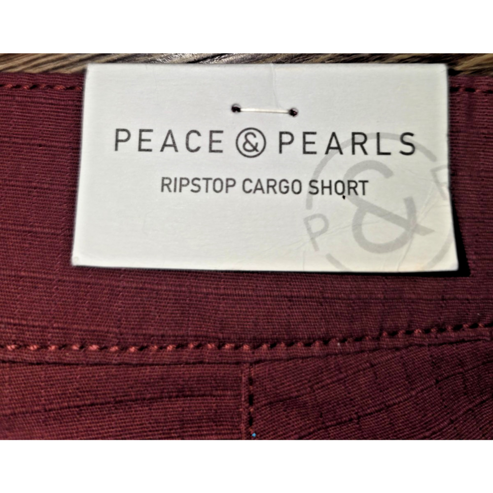 Peace Pearls Women’s Red Ripstop Cargo Style Shorts Size 12 M014B - Picture 4 of 5